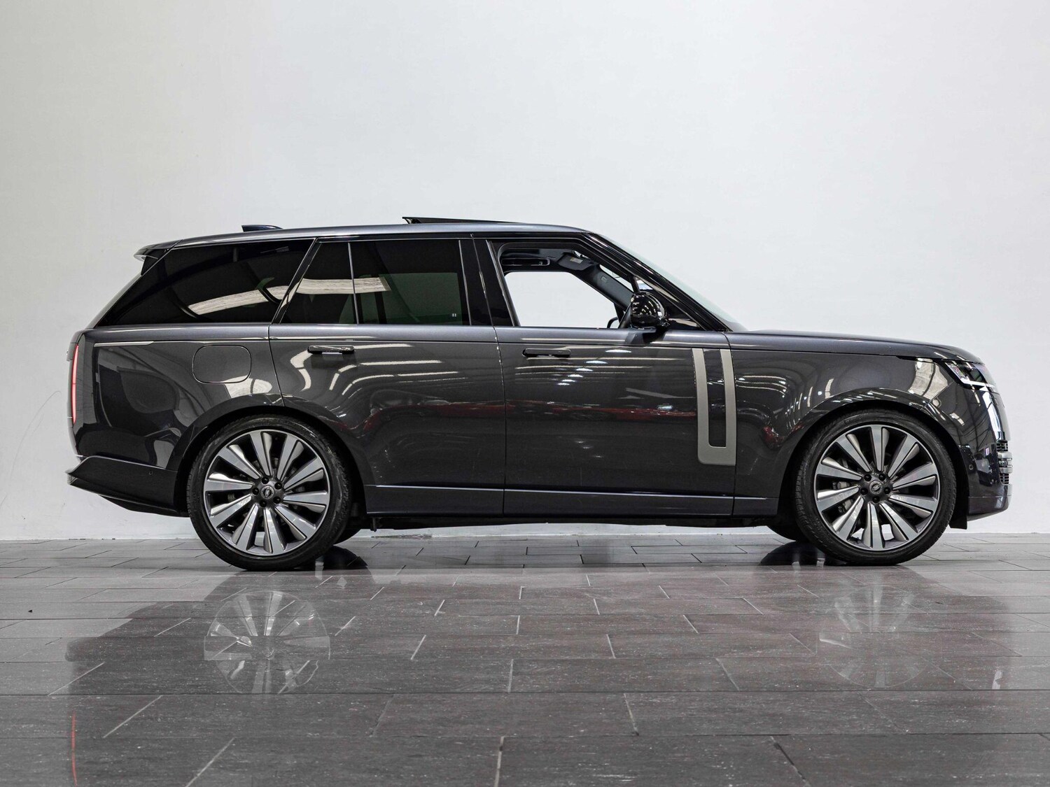 Used Land Rover Range Rover 2024 for sale - 76108958: Photo 6