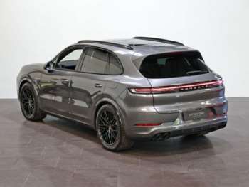 Used Porsche Cayenne 2024 for sale - 74477608: Photo