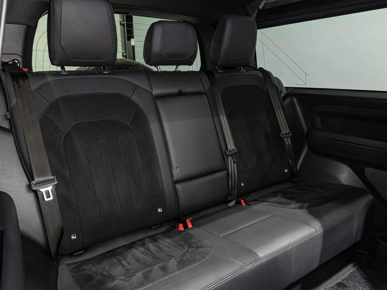 Used Land Rover Defender 90 for sale - 77081304: Photo 16