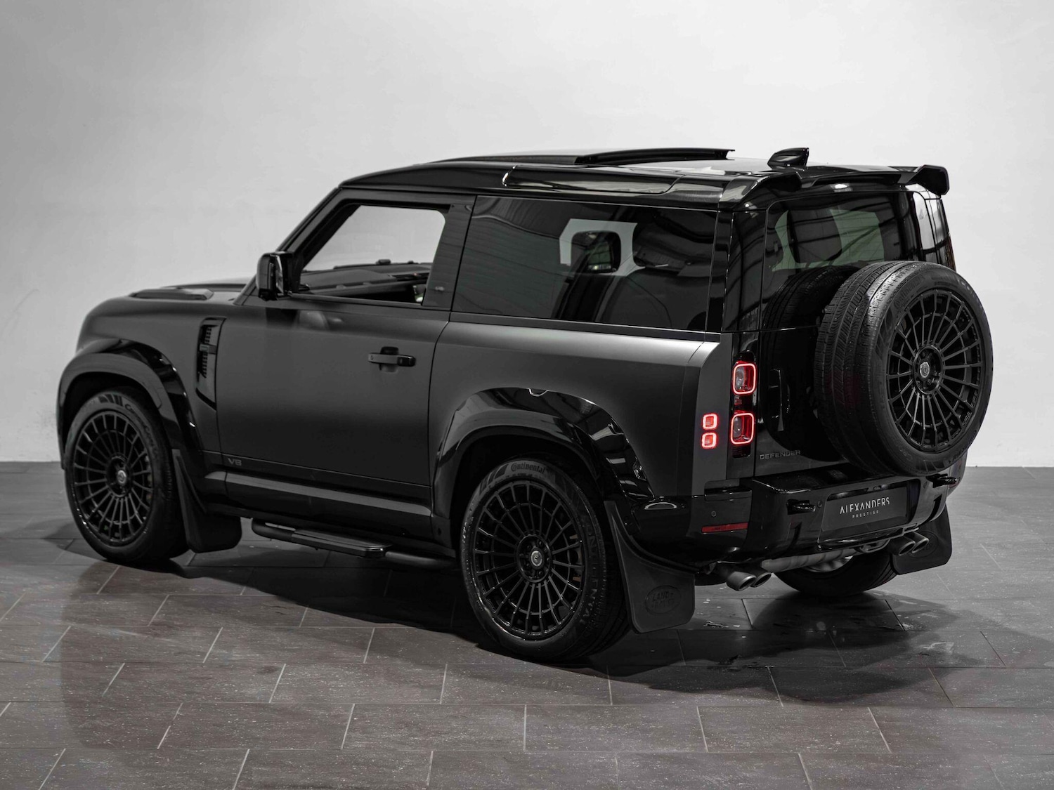 Used Land Rover Defender 90 for sale - 77081304: Photo 23