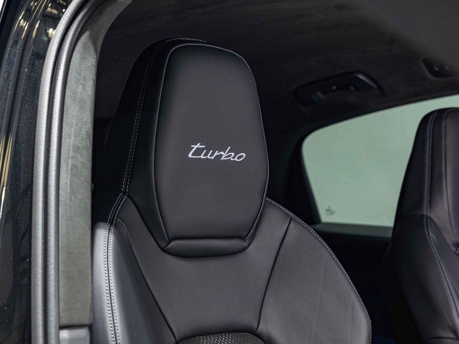 Used Porsche Cayenne 2024 for sale - 77387633: Photo 10