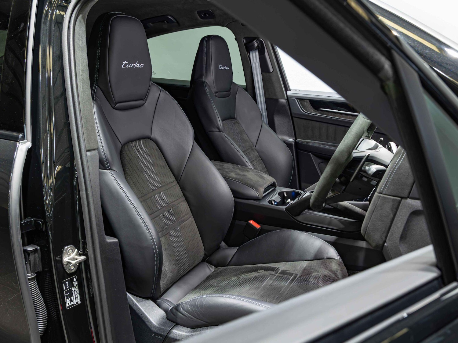 Used Porsche Cayenne 2024 for sale - 77387633: Photo 8