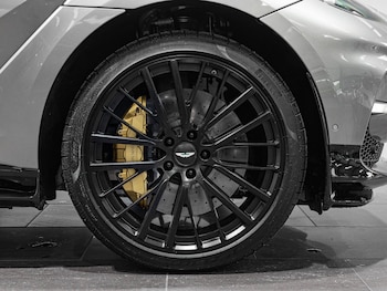 Used Aston Martin DBX 2024 for sale - 76771708: Photo