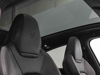 Used Porsche Cayenne 2023 for sale - 76408606: Photo