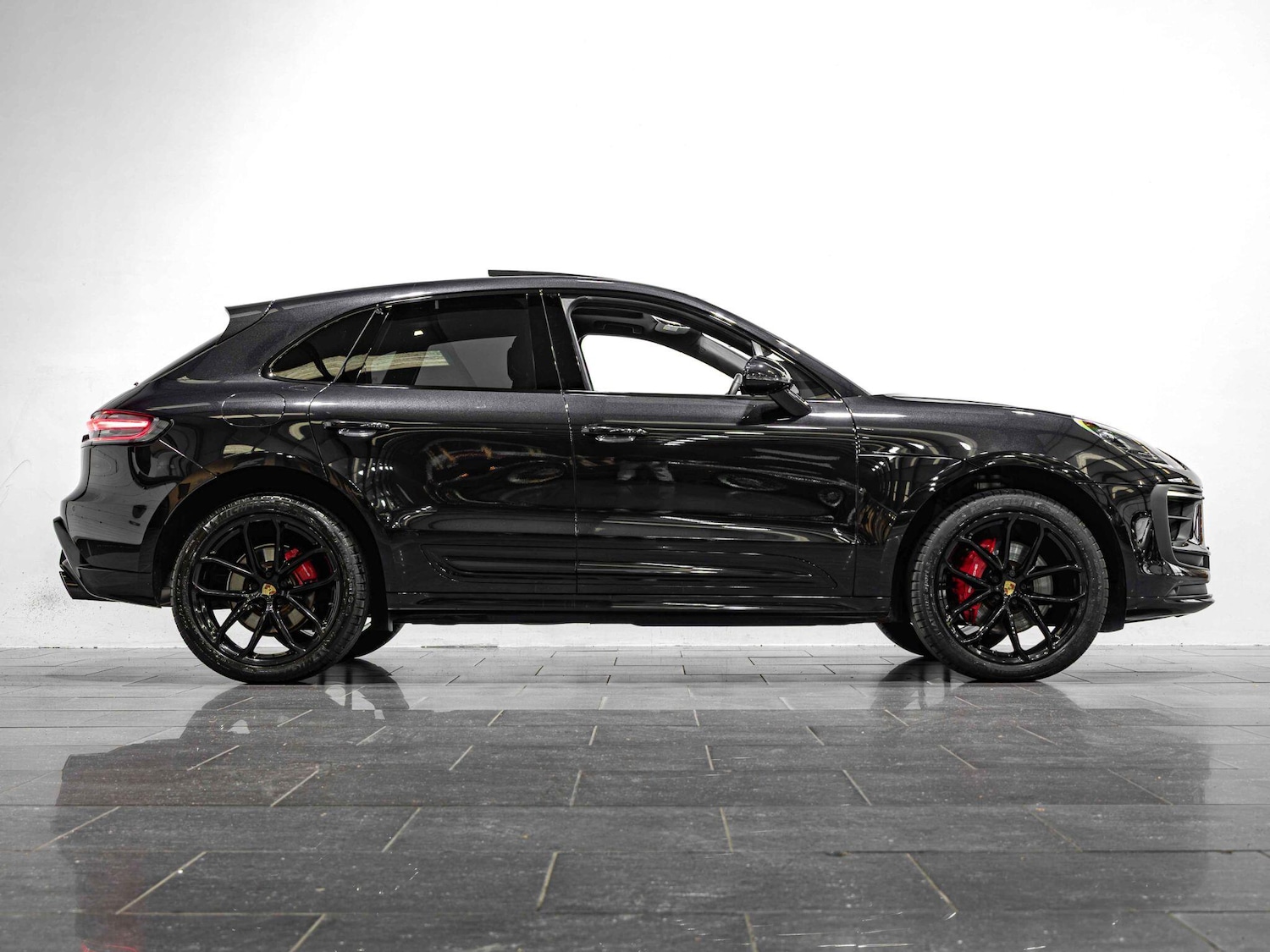 Used Porsche Macan 2023 for sale - 76866204: Photo 6