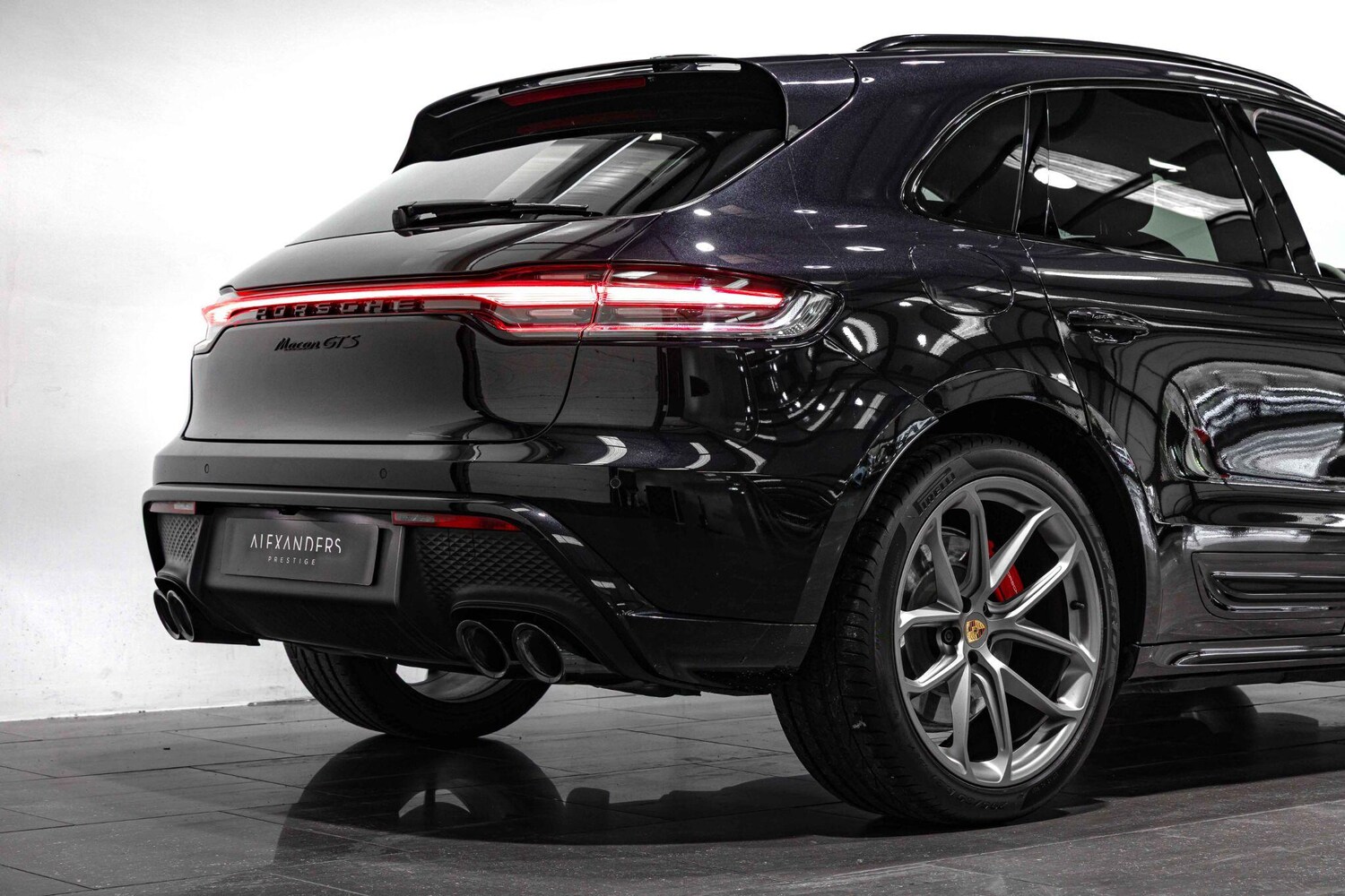Used Porsche Macan 2024 for sale - 76371407: Photo 25