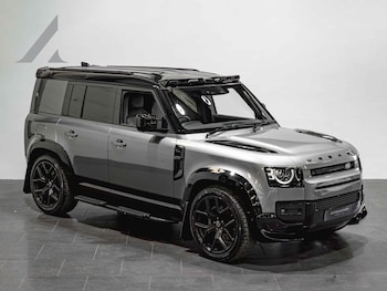 Used Land Rover Defender 110 2024 for sale - 79348665: Photo