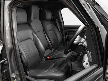 Used Land Rover Defender 110 2024 for sale - 79348665: Photo