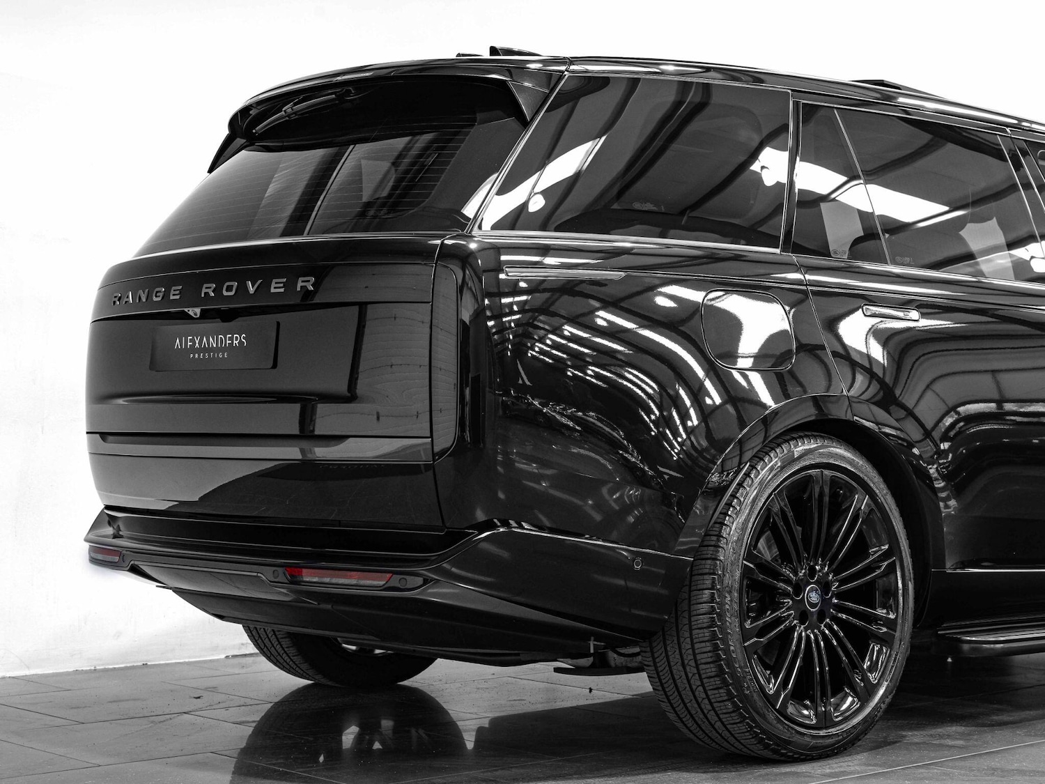 Used Land Rover Range Rover 2024 for sale - 76689245: Photo 27