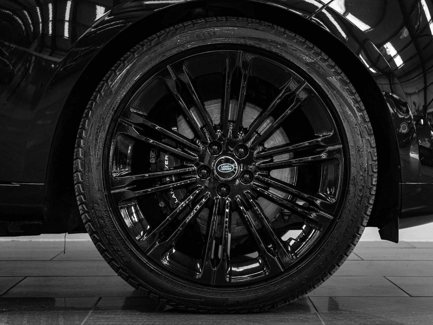 Used Land Rover Range Rover 2024 for sale - 76689245: Photo 3