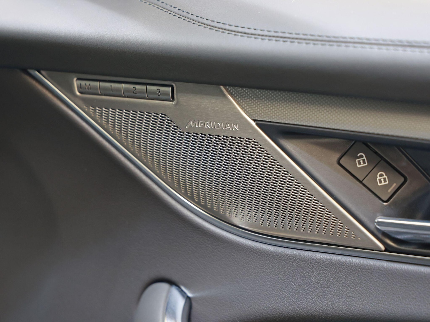 Used Jaguar F-Pace for sale - 76476455: Photo 19