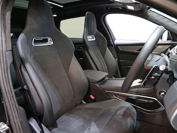 Used Jaguar F-Pace 2024 for sale - 76476455: Photo