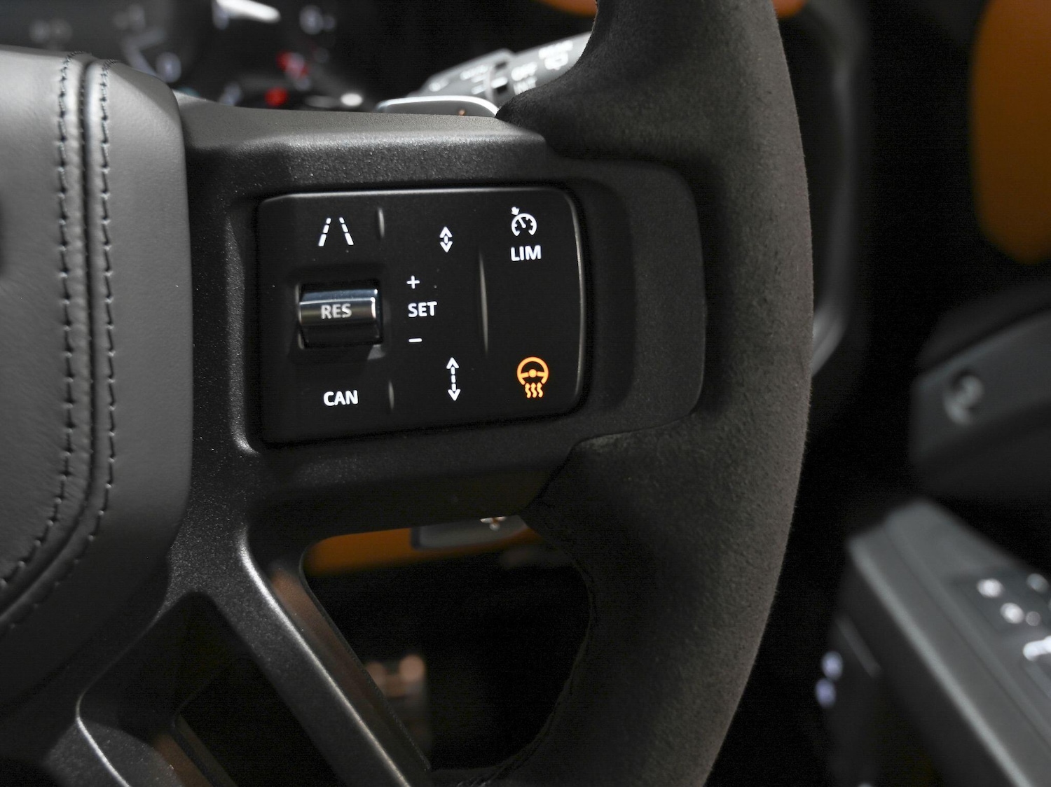 Used Land Rover Defender 110 2023 for sale - 76326447: Photo 10