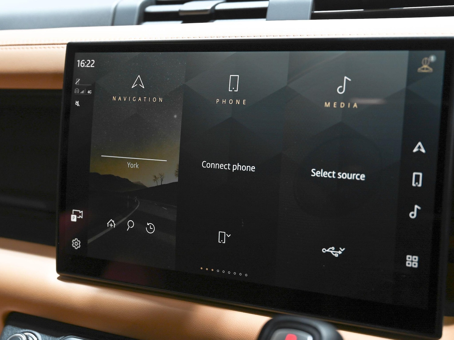 Used Land Rover Defender 110 2023 for sale - 76326447: Photo 11