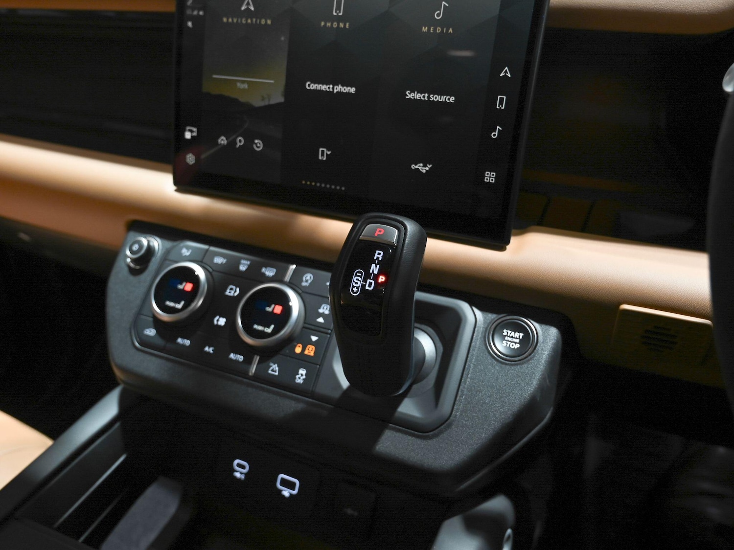 Used Land Rover Defender 110 2023 for sale - 76326447: Photo 15