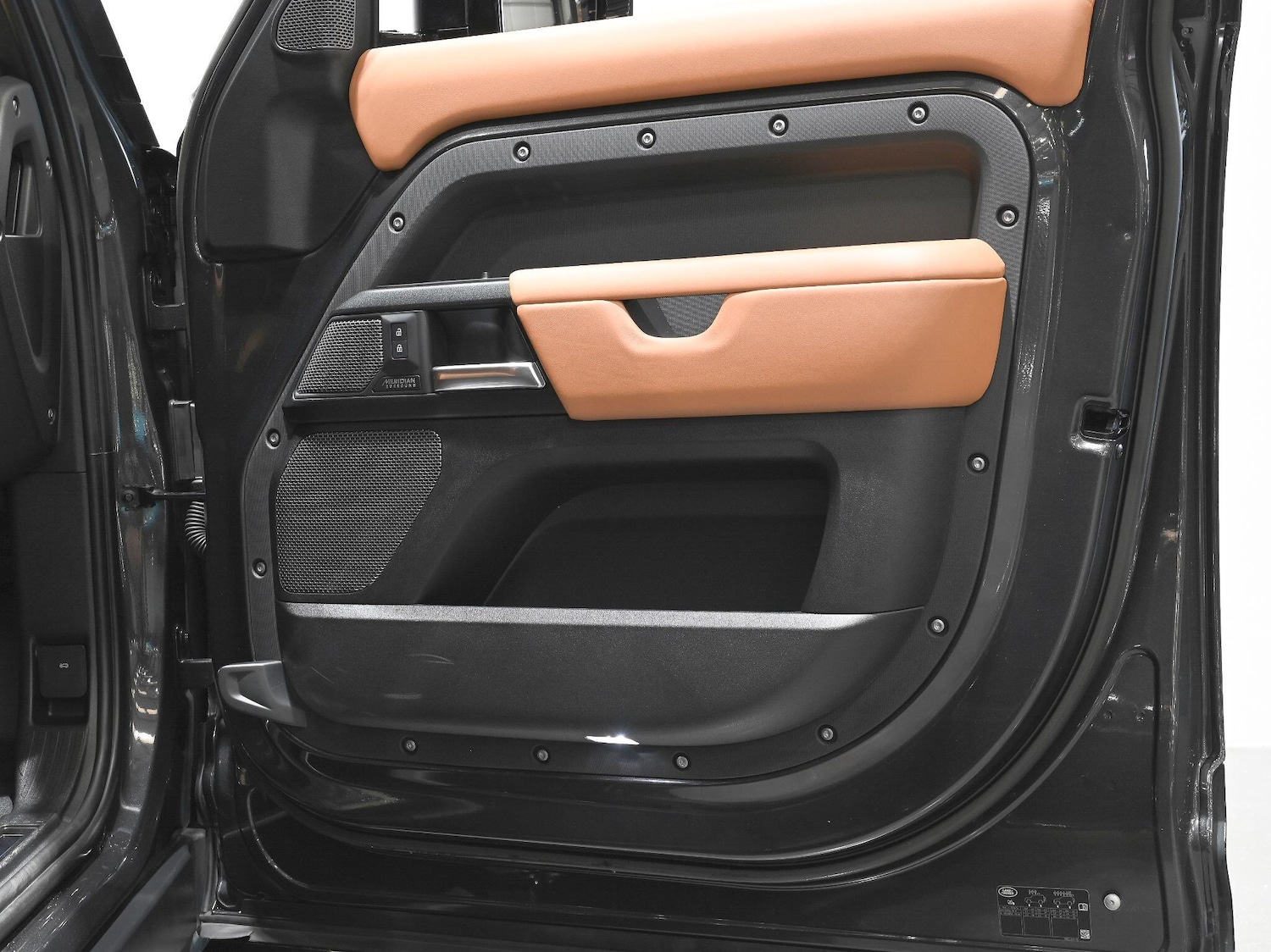 Used Land Rover Defender 110 2023 for sale - 76326447: Photo 20