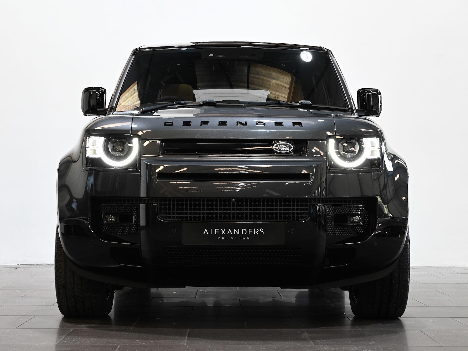 Used Land Rover Defender 110 2023 for sale - 76326447: Photo 22