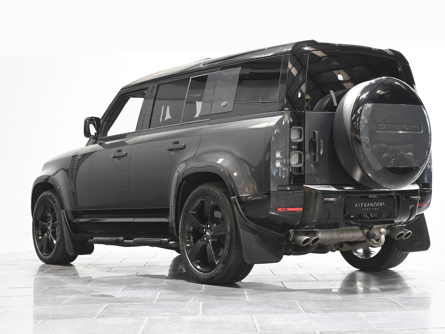 Used Land Rover Defender 110 2023 for sale - 76326447: Photo 5