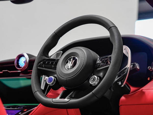 Used Maserati GranCabrio 2024 for sale - 75024056: Photo 12