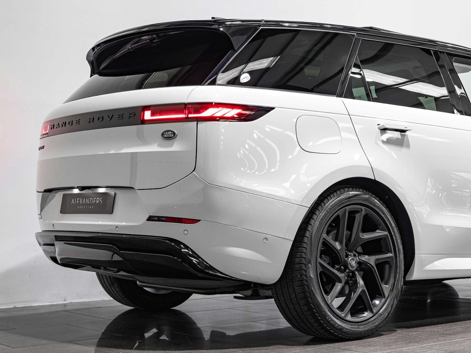 Used Land Rover Range Rover Sport for sale - 75941779: Photo 26