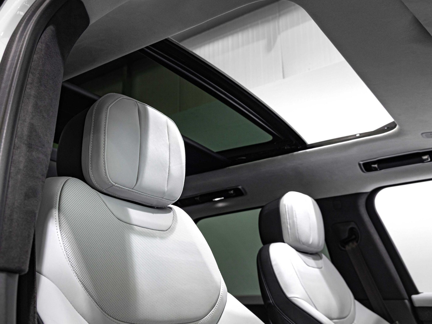 Used Land Rover Range Rover Sport for sale - 75941779: Photo 3