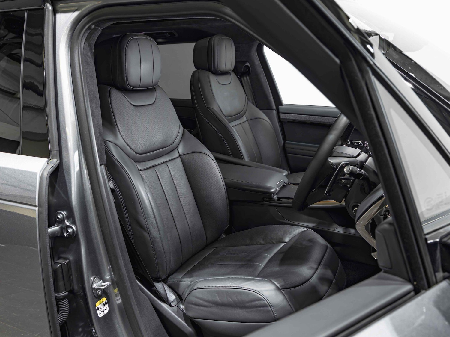 Used Land Rover Range Rover Sport 2023 for sale - 77683653: Photo 2