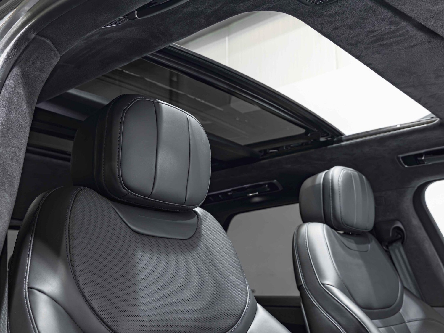 Used Land Rover Range Rover Sport 2023 for sale - 77683653: Photo 3