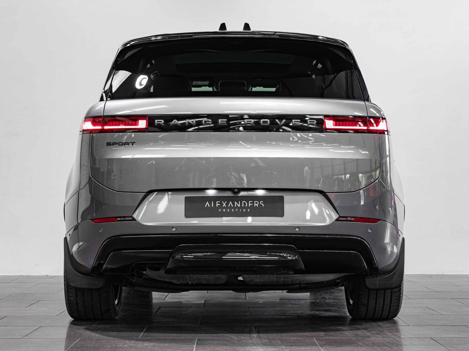 Used Land Rover Range Rover Sport 2023 for sale - 77852829: Photo 11