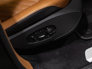 Used Aston Martin DBX 2022 for sale - 77411762: Photo