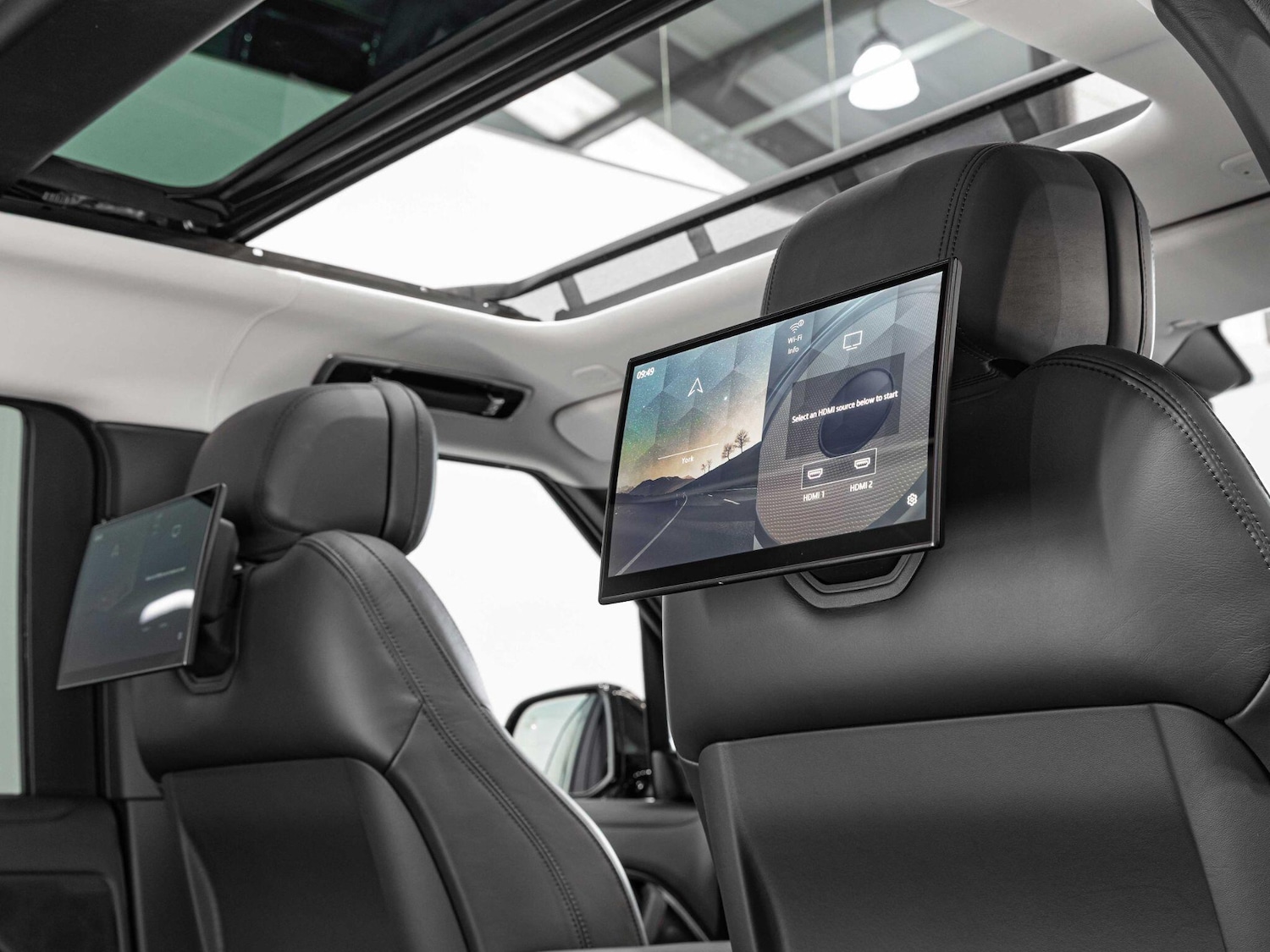 Used Land Rover Range Rover 2023 for sale - 76994810: Photo 2