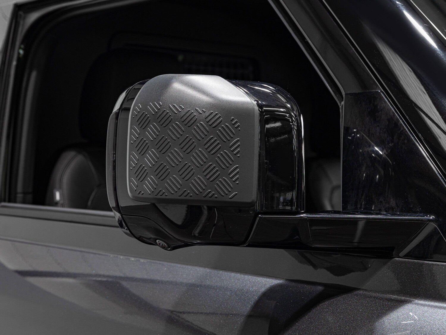 Used Land Rover Defender 90 2023 for sale - 76371710: Photo 9