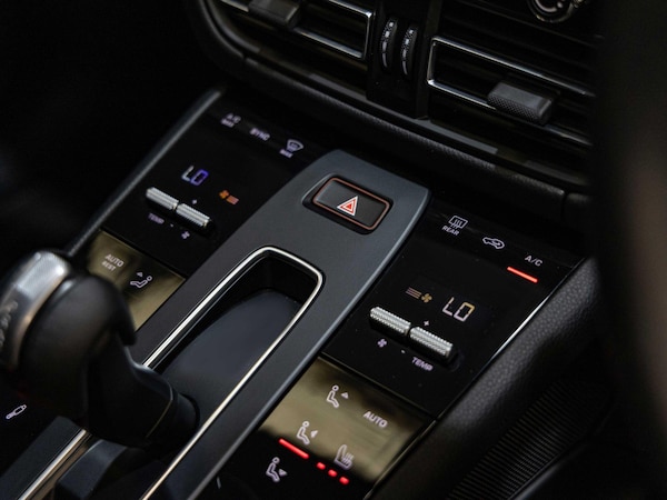 Used Porsche Macan 2022 for sale - 75719815: Photo 13