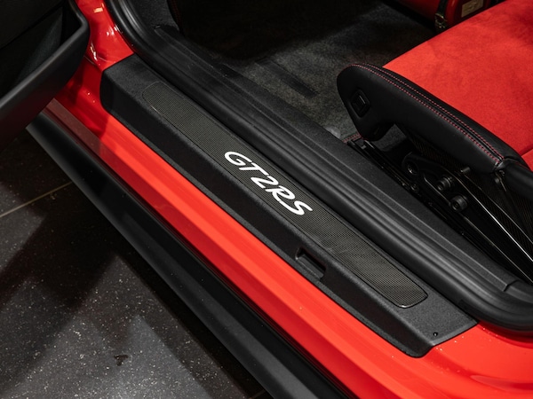 Used Porsche 911 for sale - 75339728: Photo 25