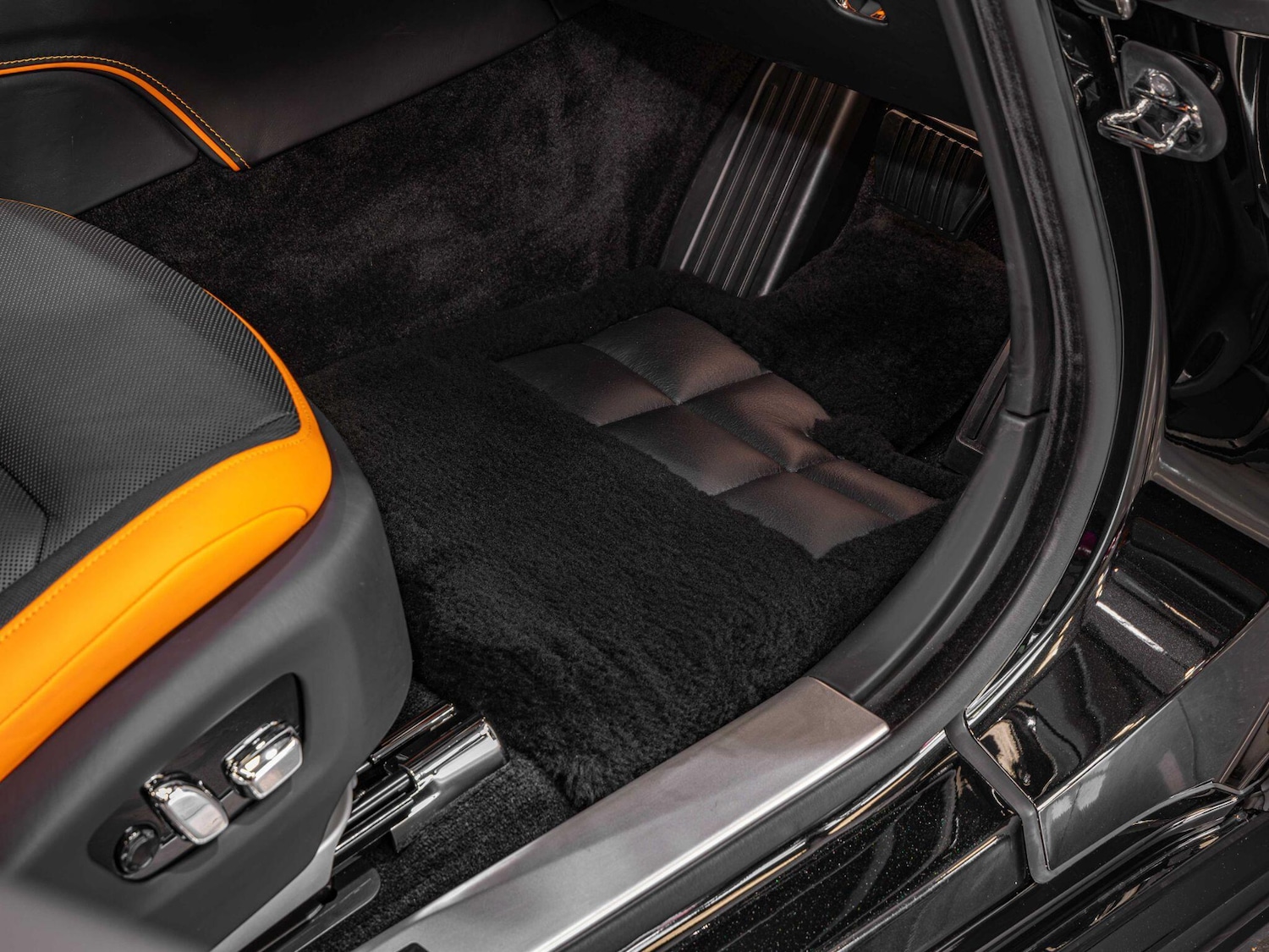 Used Rolls-Royce Spectre 2024 for sale - 76512860: Photo 17