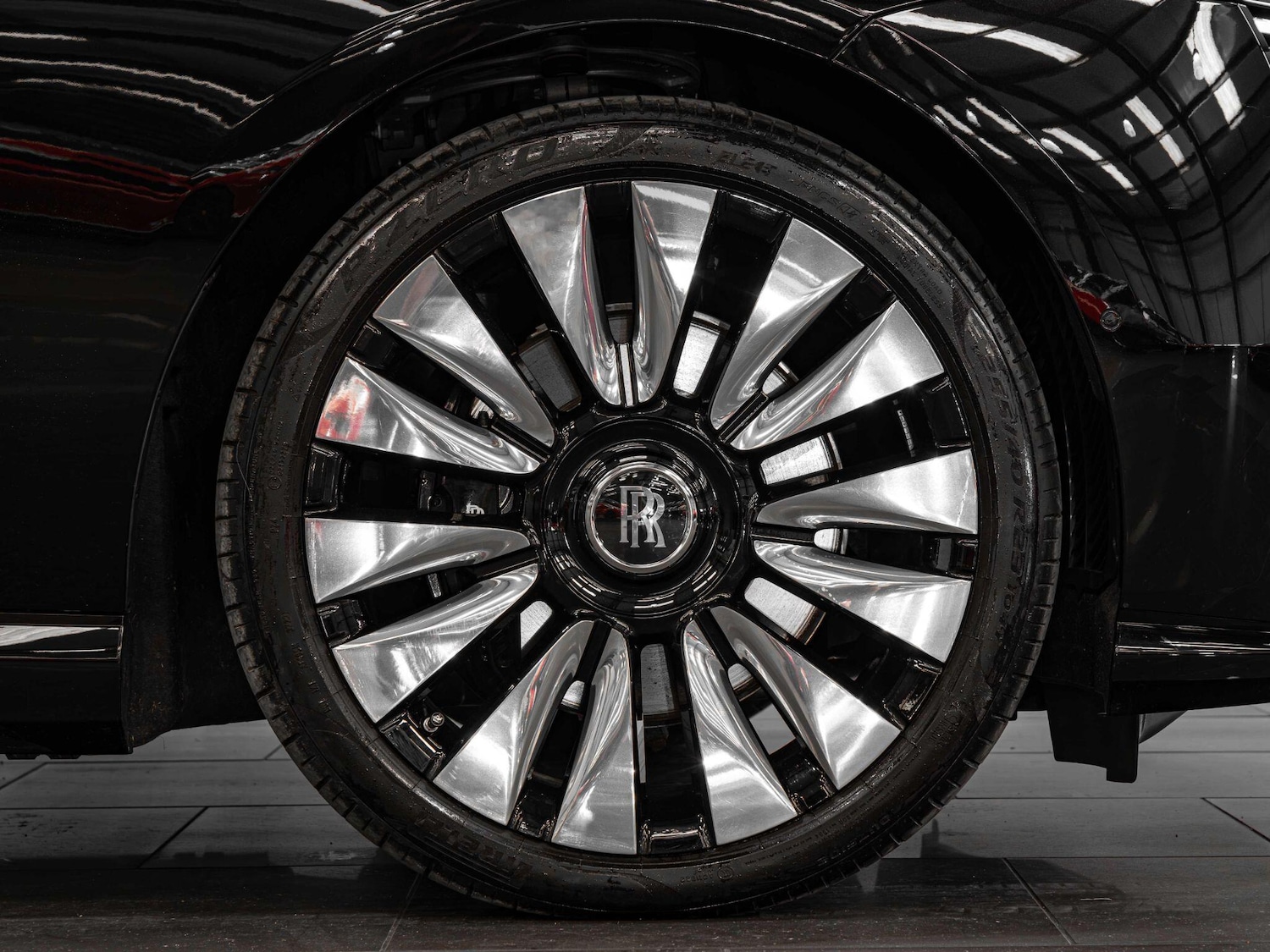 Used Rolls-Royce Spectre 2024 for sale - 76512860: Photo 3