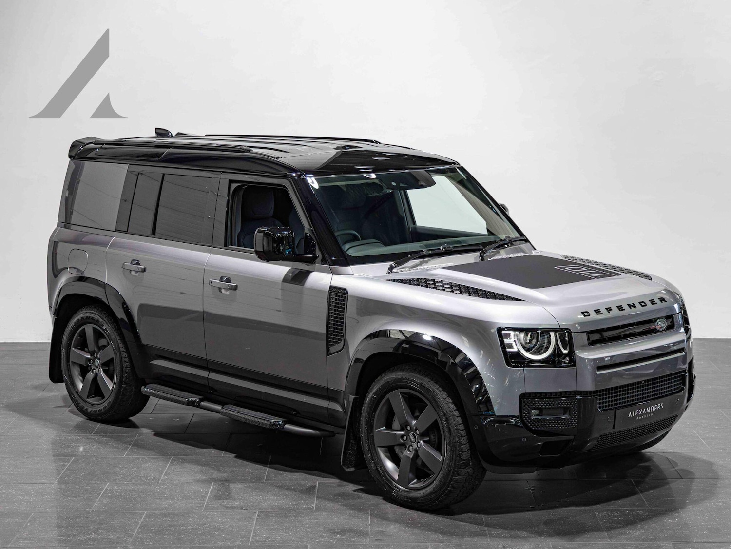 Used Land Rover Defender 110 2024 for sale - 76326951: Photo 1