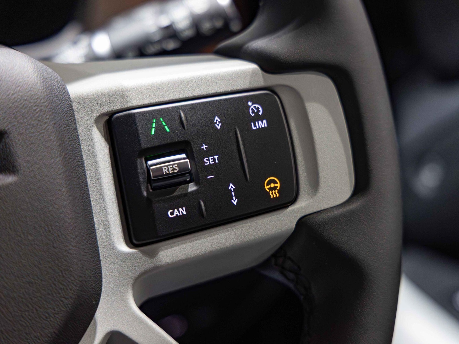 Used Land Rover Defender 110 2024 for sale - 76326951: Photo 18