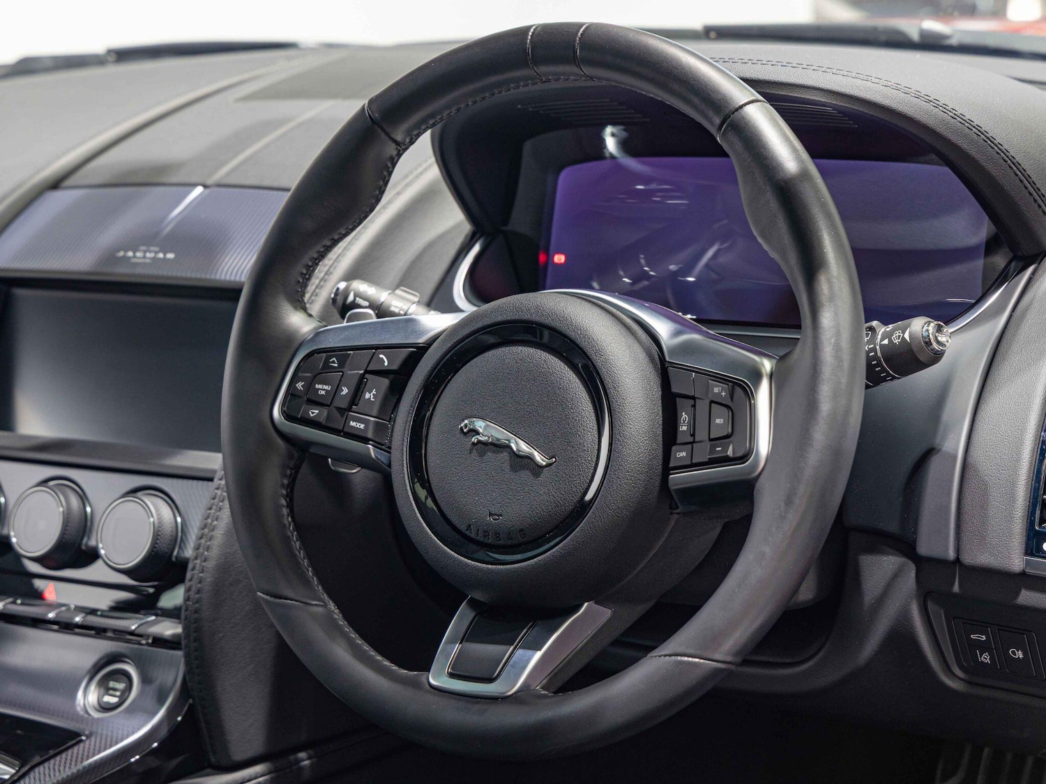 Used Jaguar F-Type for sale - 76994163: Photo 9