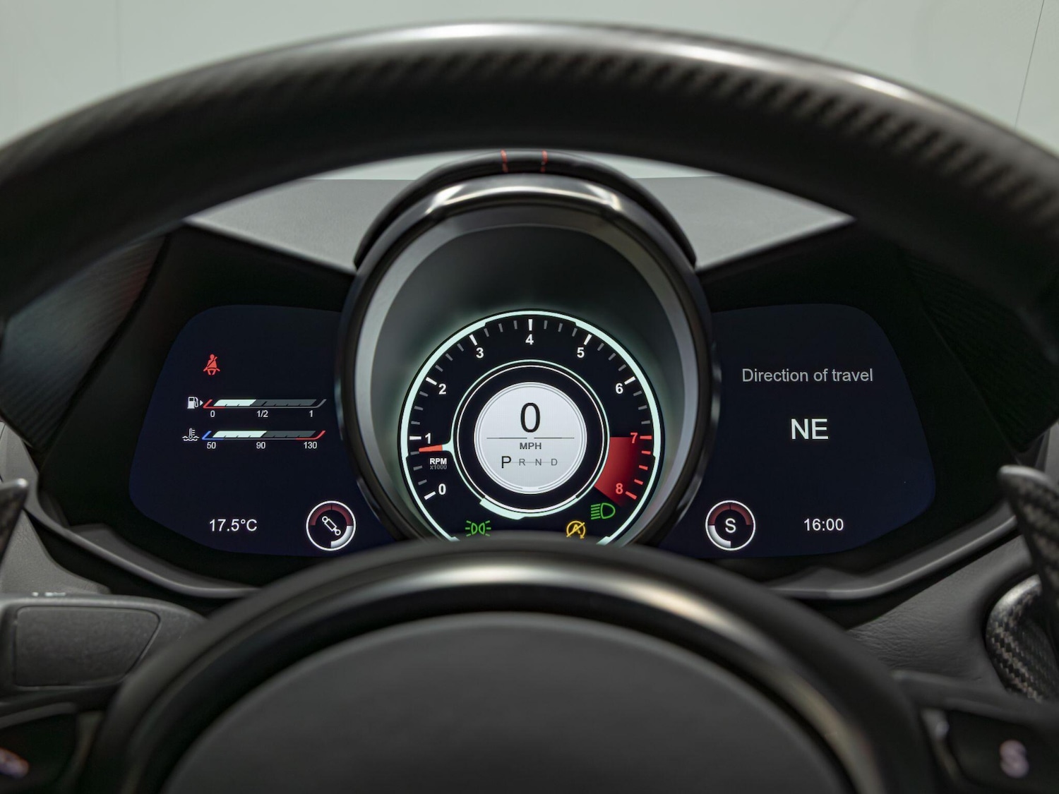 Used Aston Martin Vantage 2023 for sale - 77358920: Photo 12