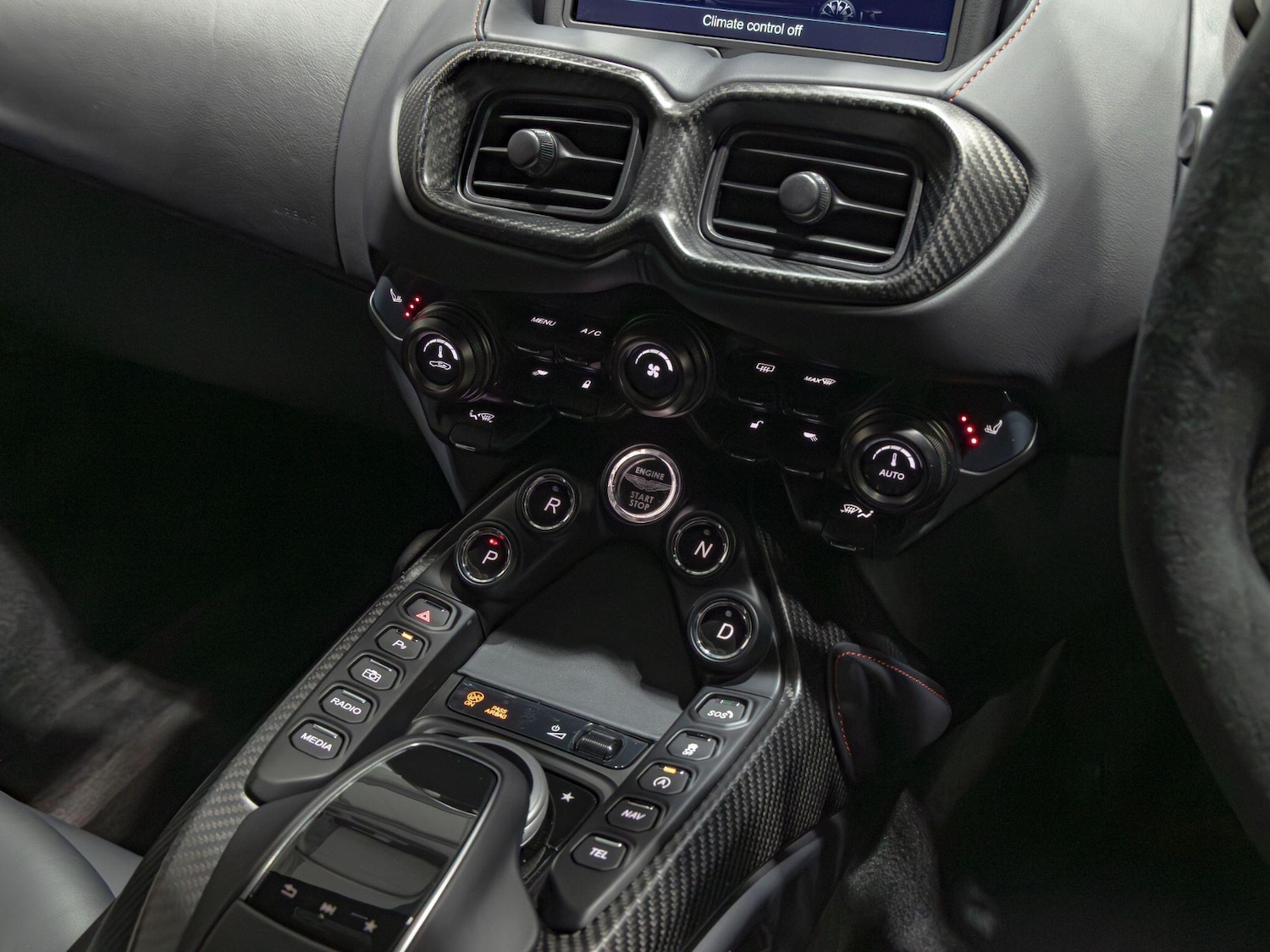 Used Aston Martin Vantage 2023 for sale - 77358920: Photo 15