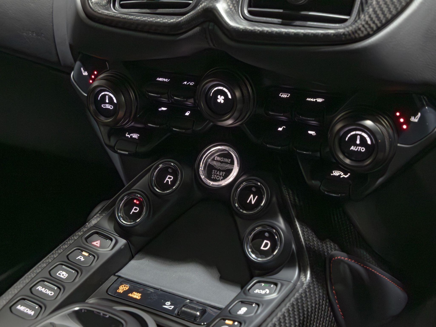 Used Aston Martin Vantage 2023 for sale - 77358920: Photo 16