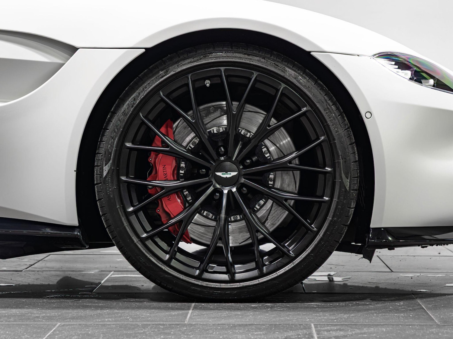 Used Aston Martin Vantage 2023 for sale - 77358920: Photo 3