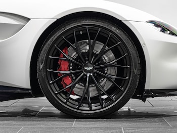 Used Aston Martin Vantage 2023 for sale - 77358920: Photo