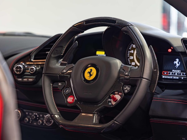 Used Ferrari 488 2017 for sale - 75588423: Photo 10