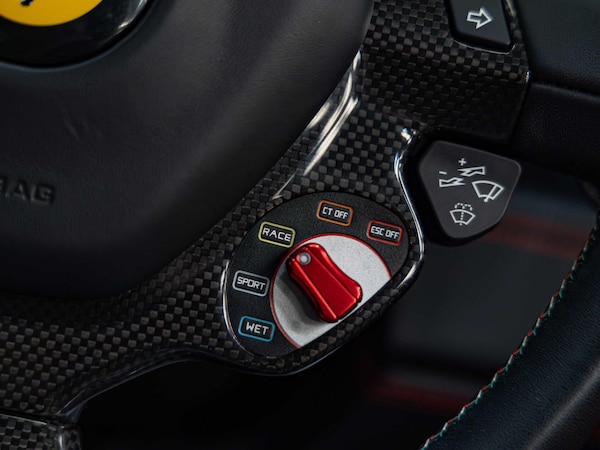 Used Ferrari 488 2017 for sale - 75588423: Photo 16