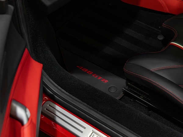 Used Ferrari 488 2017 for sale - 75588423: Photo 19