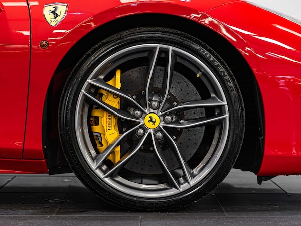 Used Ferrari 488 2017 for sale - 75588423: Photo 8