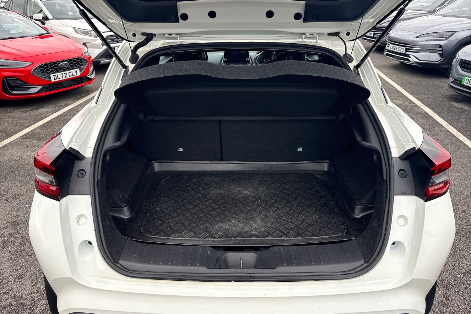 Used Nissan Juke 2020 for sale - 77687081: Photo 10