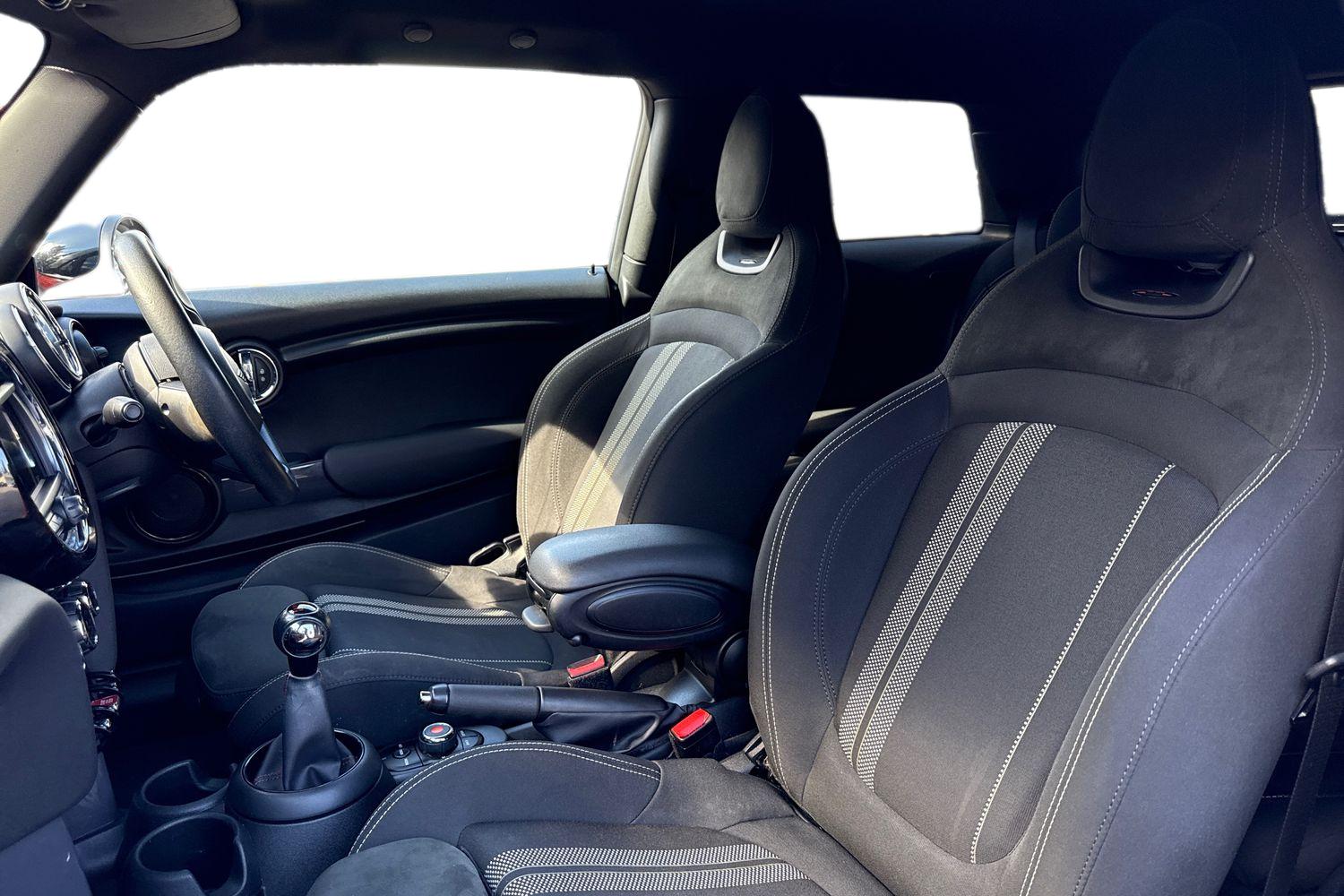 Used MINI Hatch 2019 for sale - 76365147: Photo 11