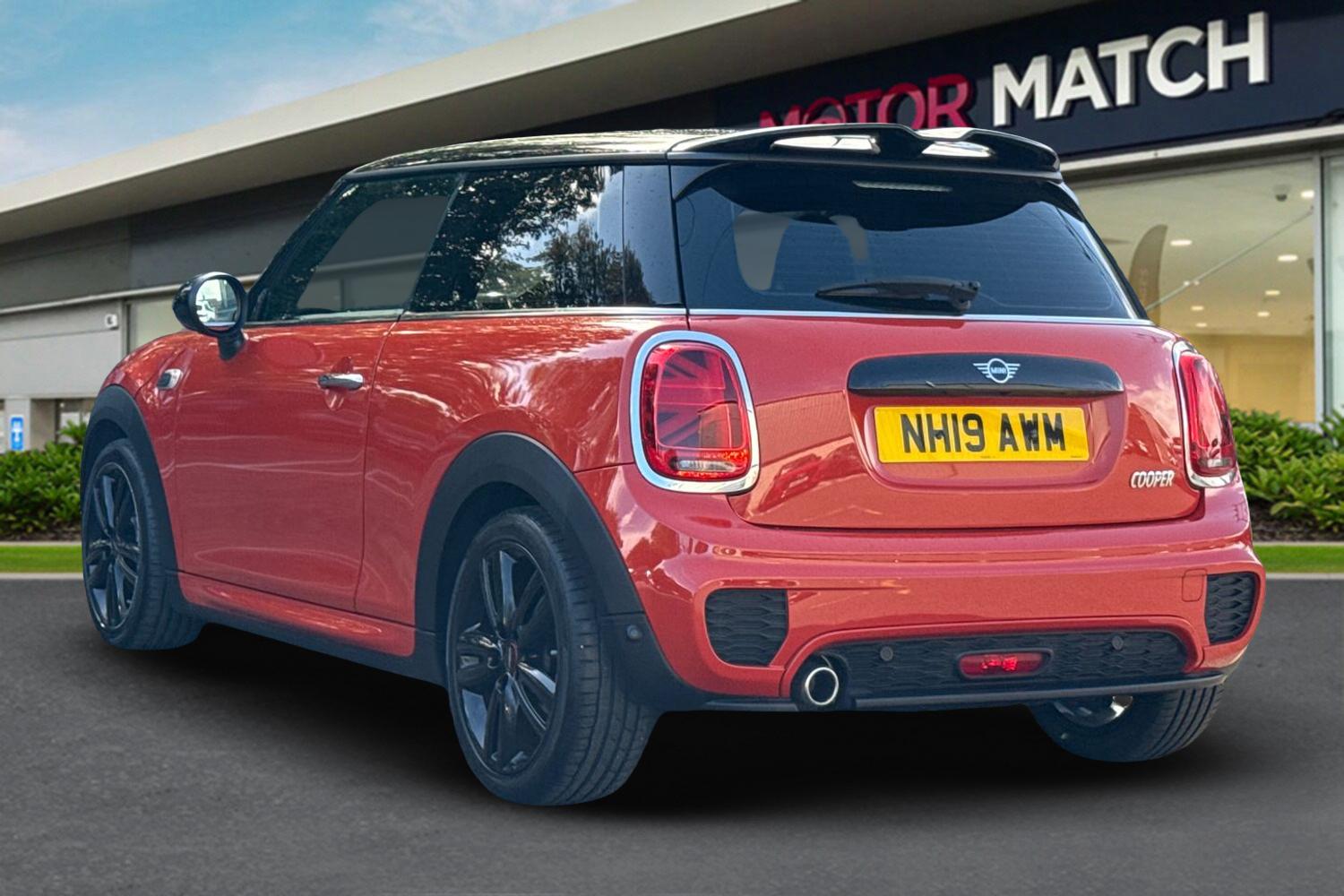 Used MINI Hatch 2019 for sale - 76365147: Photo 2